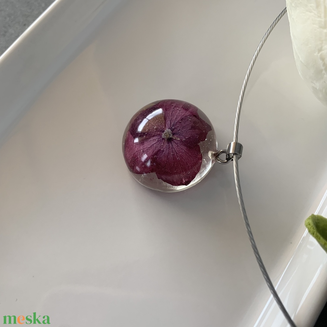 Lila hortenzia epoxy medál - ékszer - nyaklánc - medálos nyaklánc - Meska.hu Lila hortenzia epoxy medál - ékszer - nyaklánc - medálos nyaklánc - Meska.hu