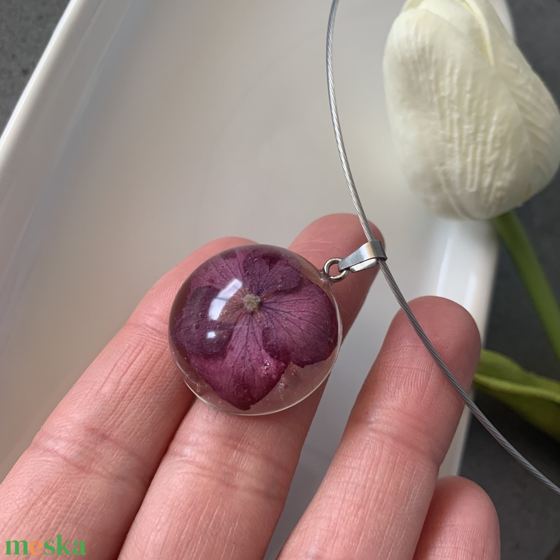 Lila hortenzia epoxy medál - ékszer - nyaklánc - medálos nyaklánc - Meska.hu Lila hortenzia epoxy medál - ékszer - nyaklánc - medálos nyaklánc - Meska.hu