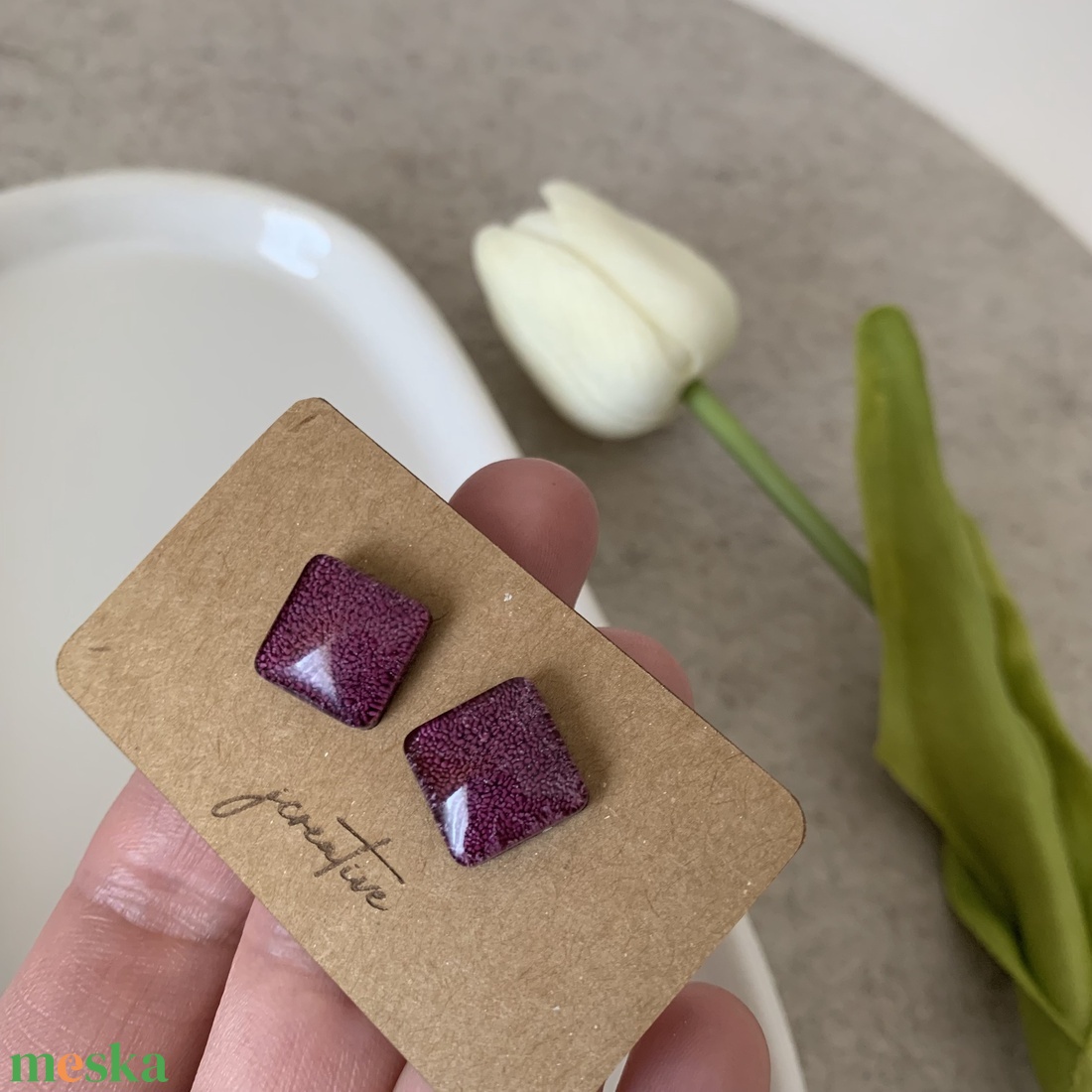 Lila bedugós epoxy fülbevaló - ékszer - fülbevaló - pötty fülbevaló - Meska.hu