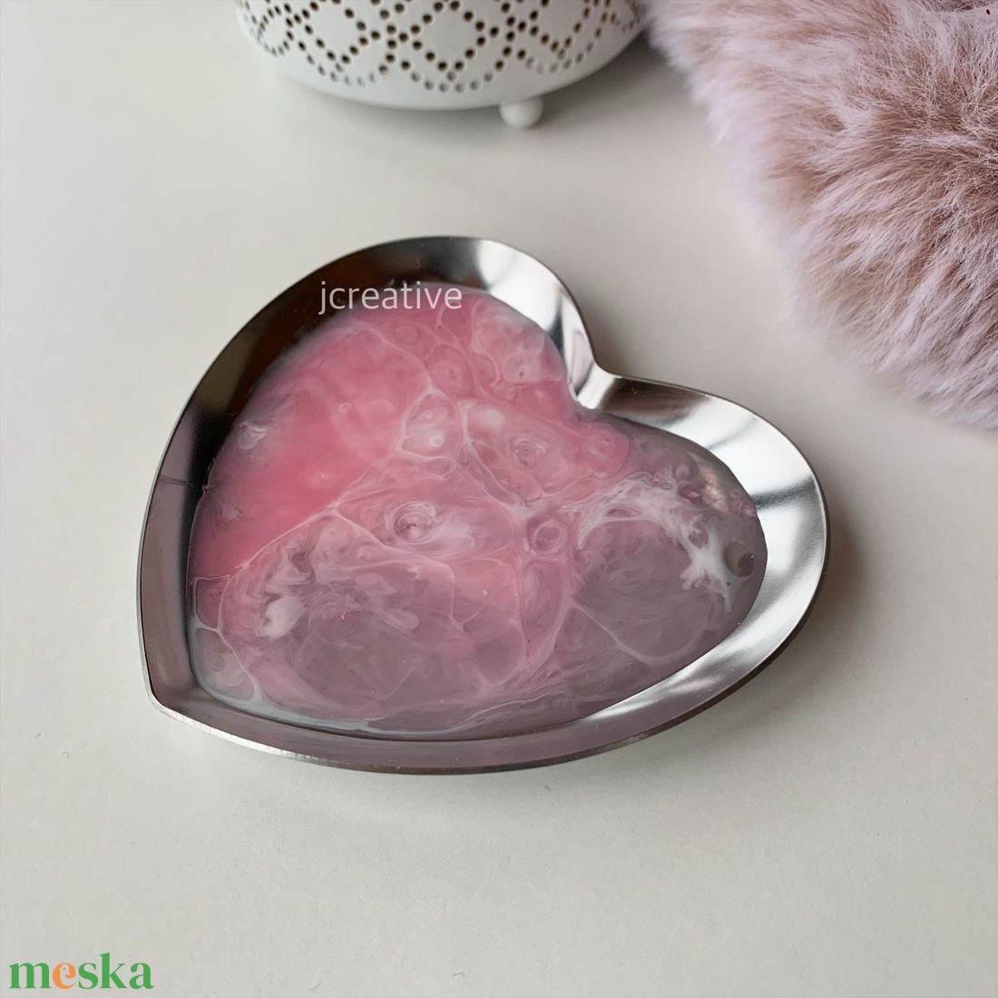 Szív alakú epoxy ékszertartó tálka � egyedi, kézműves darab - otthon & életmód - dekoráció - asztal és polc dekoráció - dekorációs tál, tartó - Meska.hu