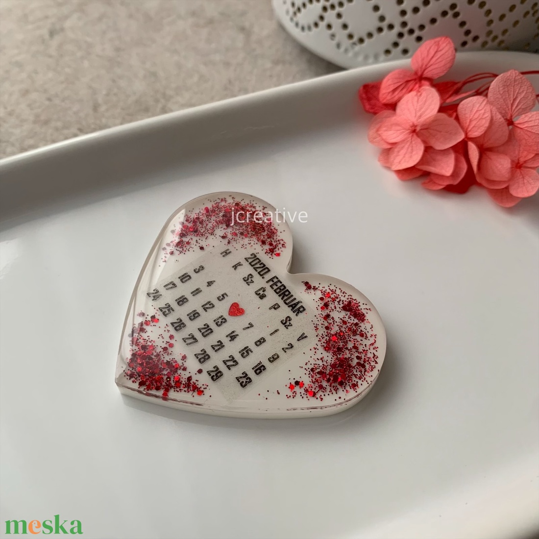 Epoxy gyanta dátumos szív hűtőmágnes / kulcstartó - táska & tok - kulcstartó & táskadísz - kulcstartó - Meska.hu