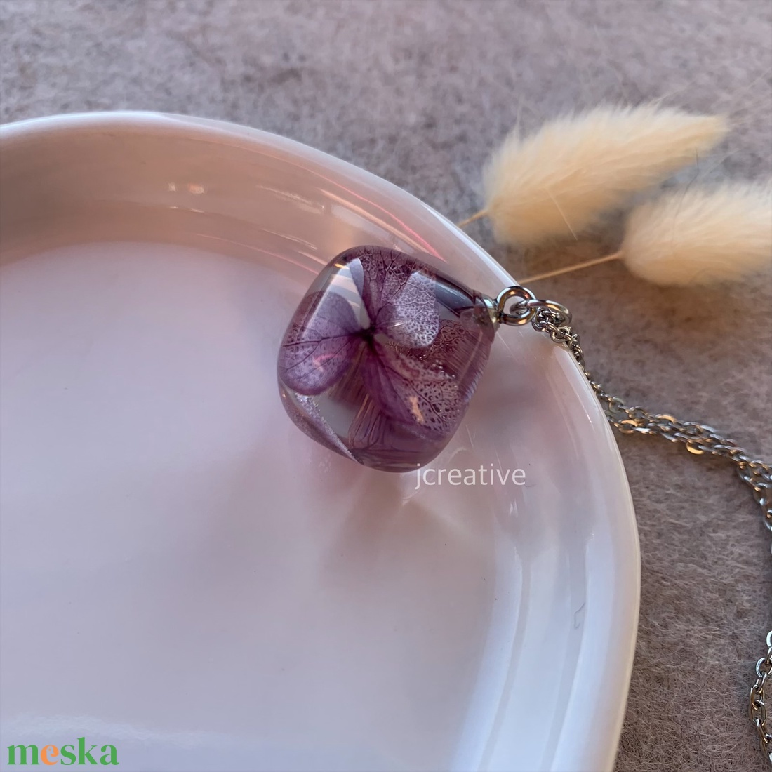 Valódi virágos gyanta nyaklánc � lila hortenzia medál, kézzel készült, romantikus ékszer - ékszer - nyaklánc - medálos nyaklánc - Meska.hu