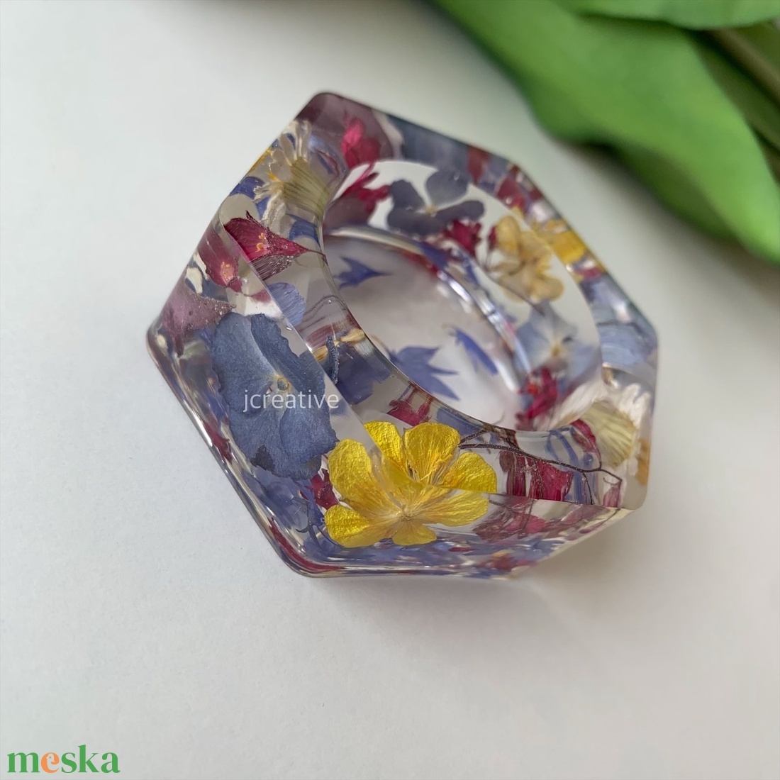 Romantikus virágos epoxy mécsestartó - otthon & életmód - gyertya, illat, aroma - gyertyatartó - Meska.hu