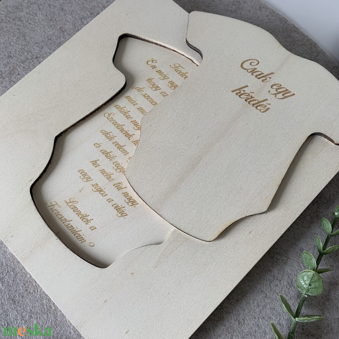 Keresztszülő felkérő fa puzzle � Babaruha alakú ajándék - baba - mama - keresztelő kellékek - keresztszülő felkérő - Meska.hu