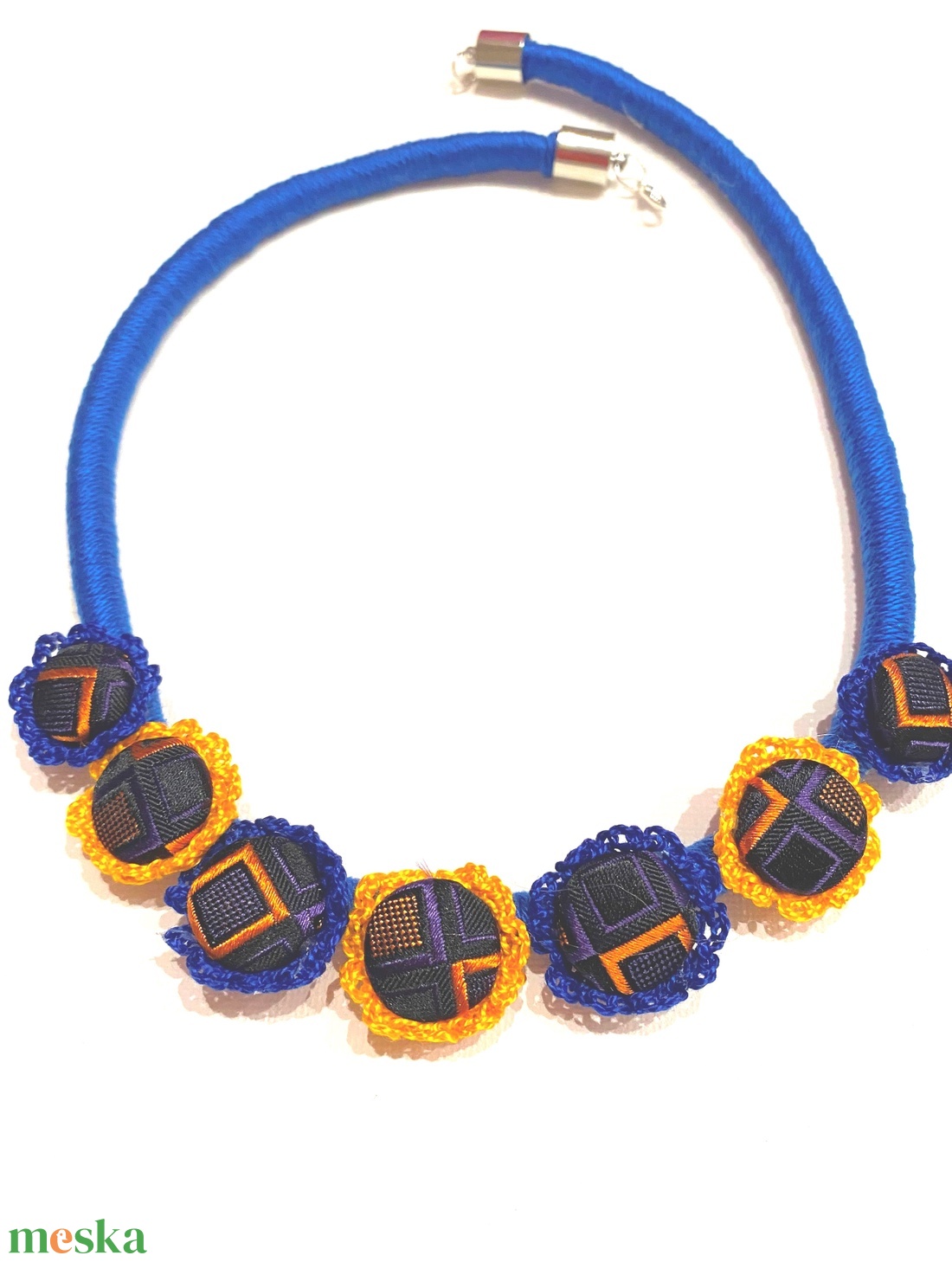 Kék, sárga textilnyaklánc - ékszer - nyaklánc - statement nyaklánc - Meska.hu