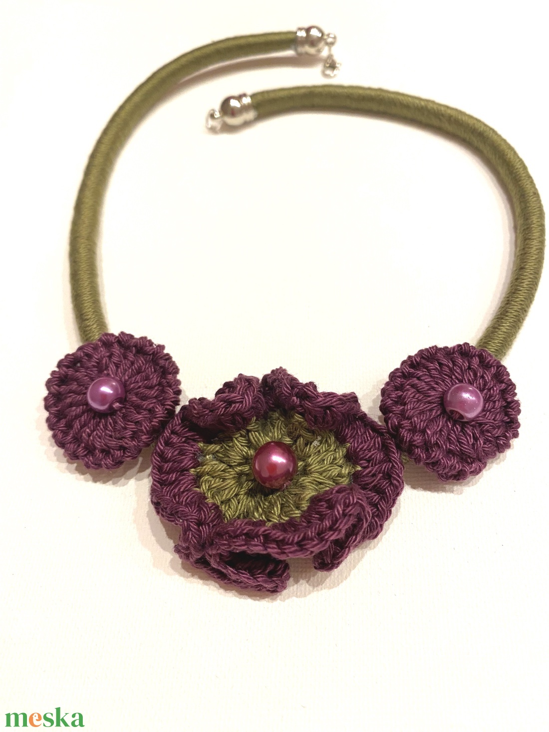 Szilvalila zölddel - ékszer - nyaklánc - statement nyaklánc - Meska.hu