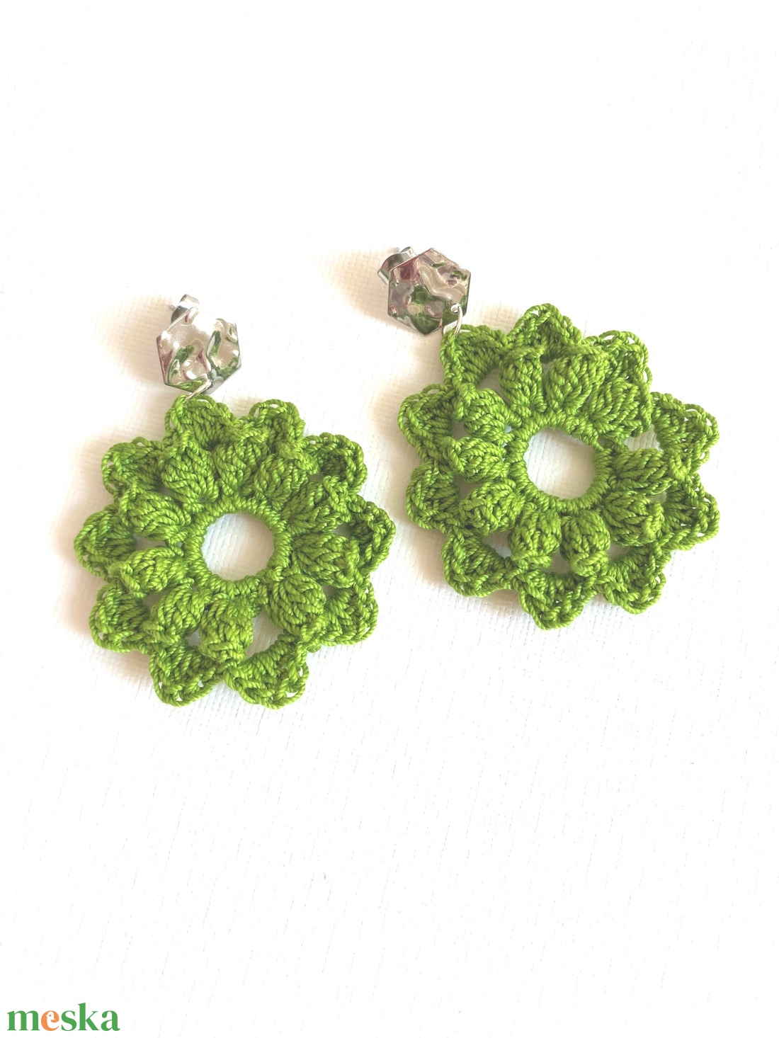 Zöld csipke - ékszer - fülbevaló - lógós kerek fülbevaló - Meska.hu