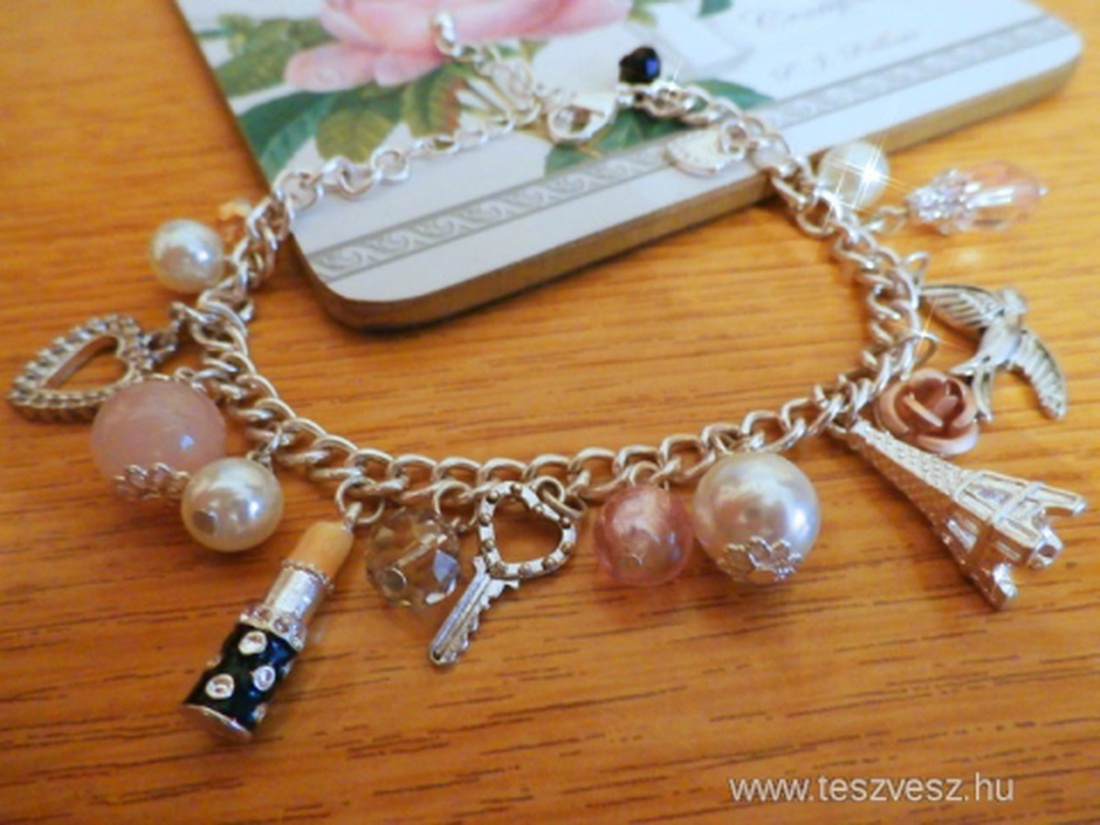 Csajos bizsu karkötő charmokkal PÁRIZS stílusában -  - Meska.hu