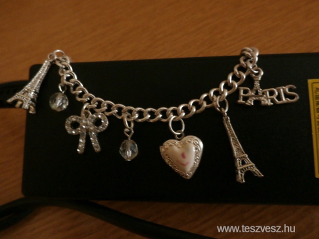 Csajos bizsu karkötő charmokkal PÁRIZS stílusában -  - Meska.hu