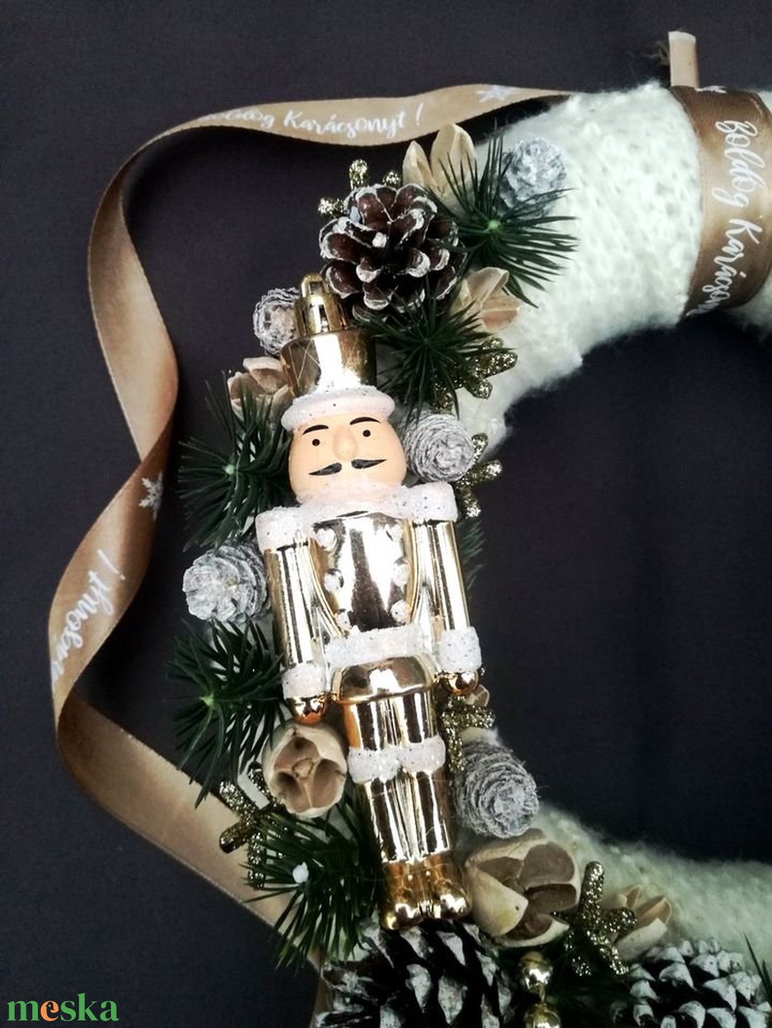 Arany diótörő karácsonyi ajtókopogtató, ajtódísz - karácsony - adventi díszek - adventi ajtódísz - Meska.hu