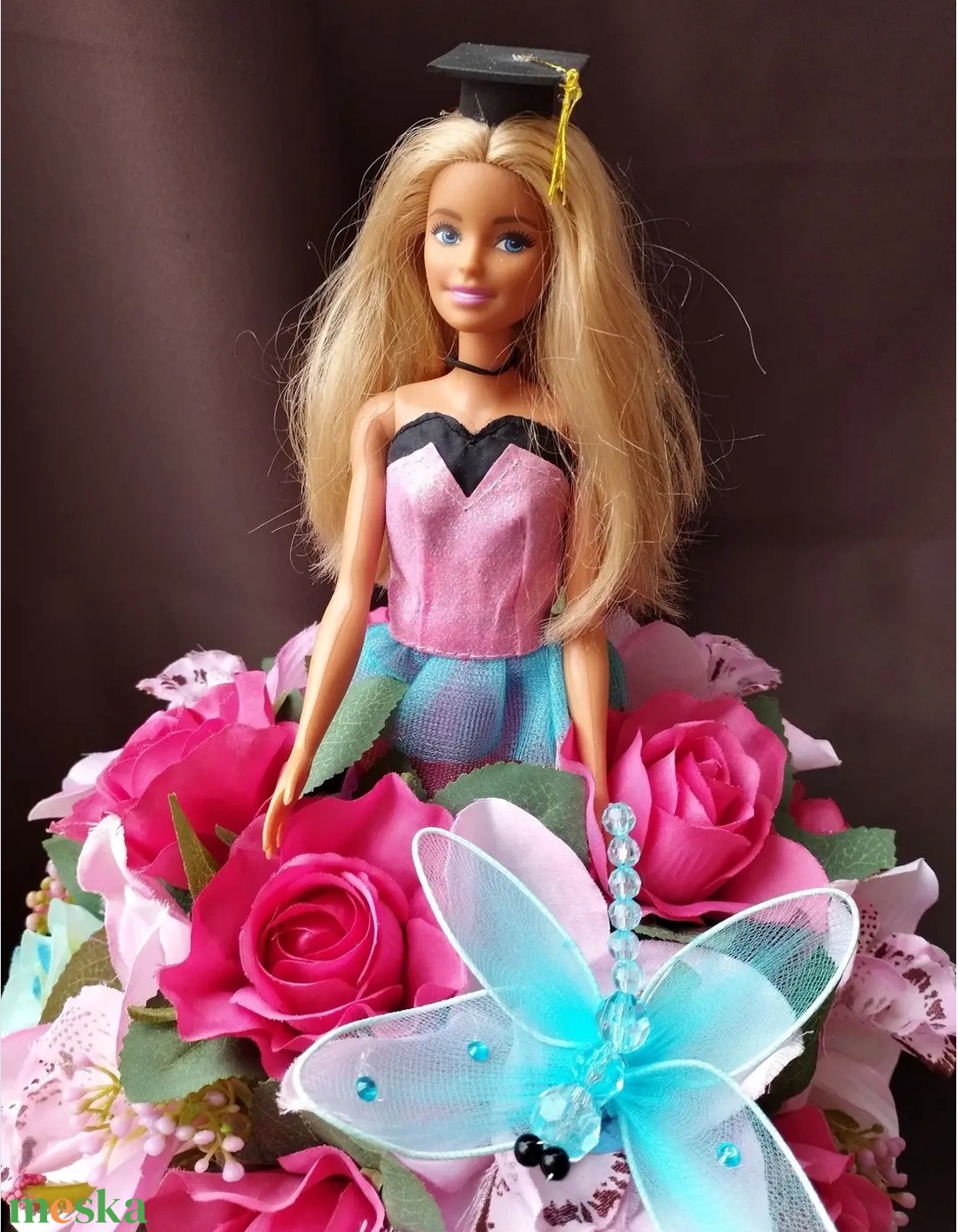 Egyedi Ovis Eredeti Mattel Barbie ballagási csokor - otthon & életmód - dekoráció - virágdísz és tartó - csokor & virágdísz - Meska.hu Egyedi Ovis Eredeti Mattel Barbie ballagási csokor - otthon & életmód - dekoráció - virágdísz és tartó - csokor & virágdísz - Meska.hu