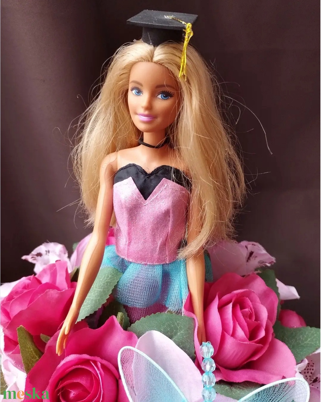 Egyedi Ovis Eredeti Mattel Barbie ballagási csokor - otthon & életmód - dekoráció - virágdísz és tartó - csokor & virágdísz - Meska.hu Egyedi Ovis Eredeti Mattel Barbie ballagási csokor - otthon & életmód - dekoráció - virágdísz és tartó - csokor & virágdísz - Meska.hu