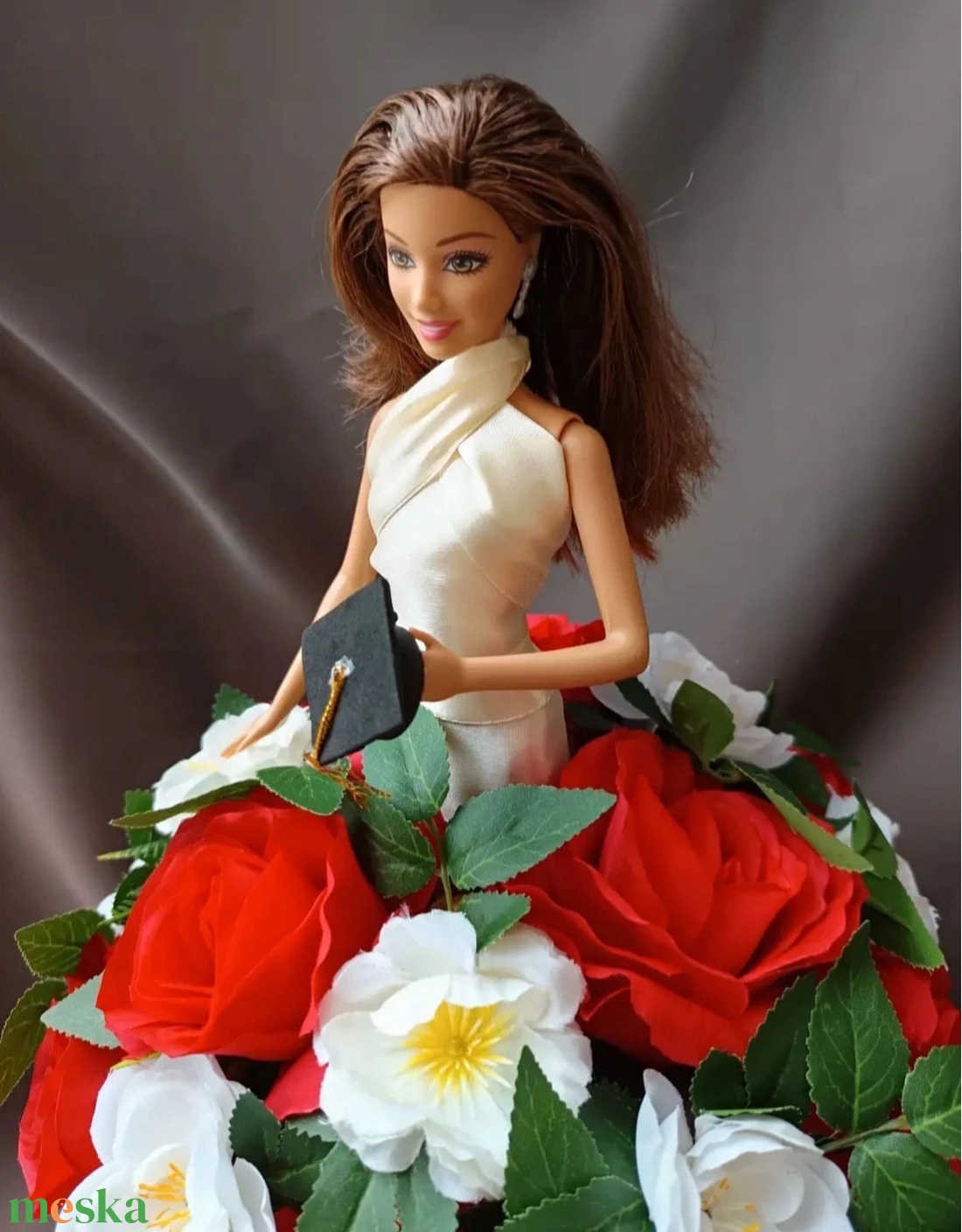 Egyedi Eredeti Mattel Barbie ballagási csokor - otthon & életmód - virágdekoráció - virágok - virágcsokor - Meska.hu