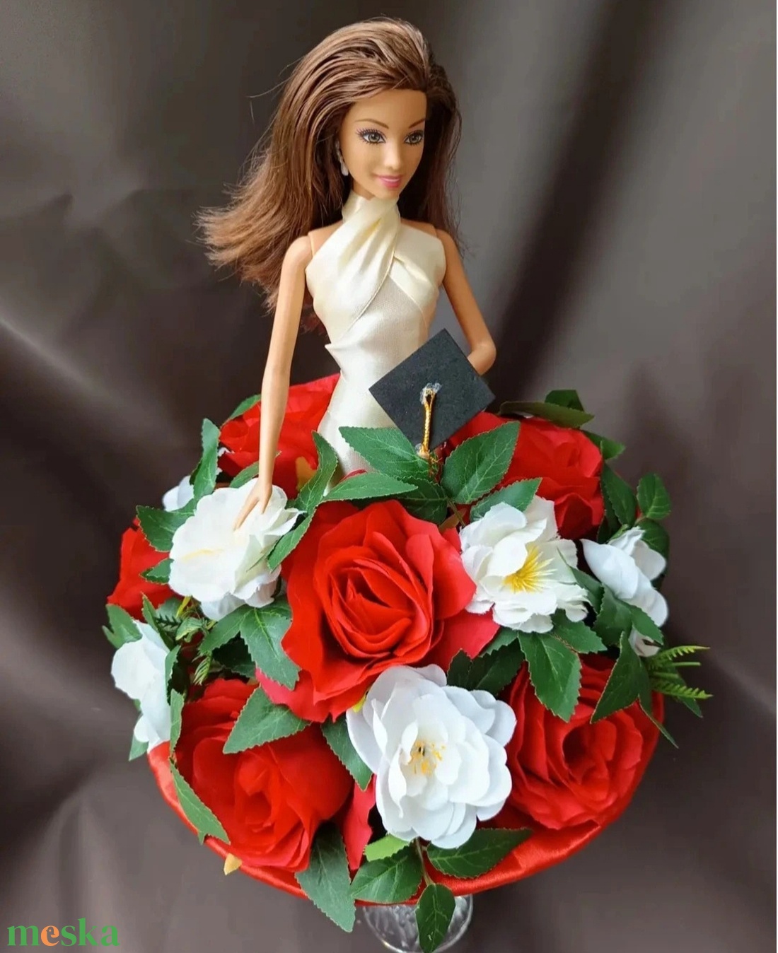 Egyedi Eredeti Mattel Barbie ballagási csokor - otthon & életmód - virágdekoráció - virágok - virágcsokor - Meska.hu