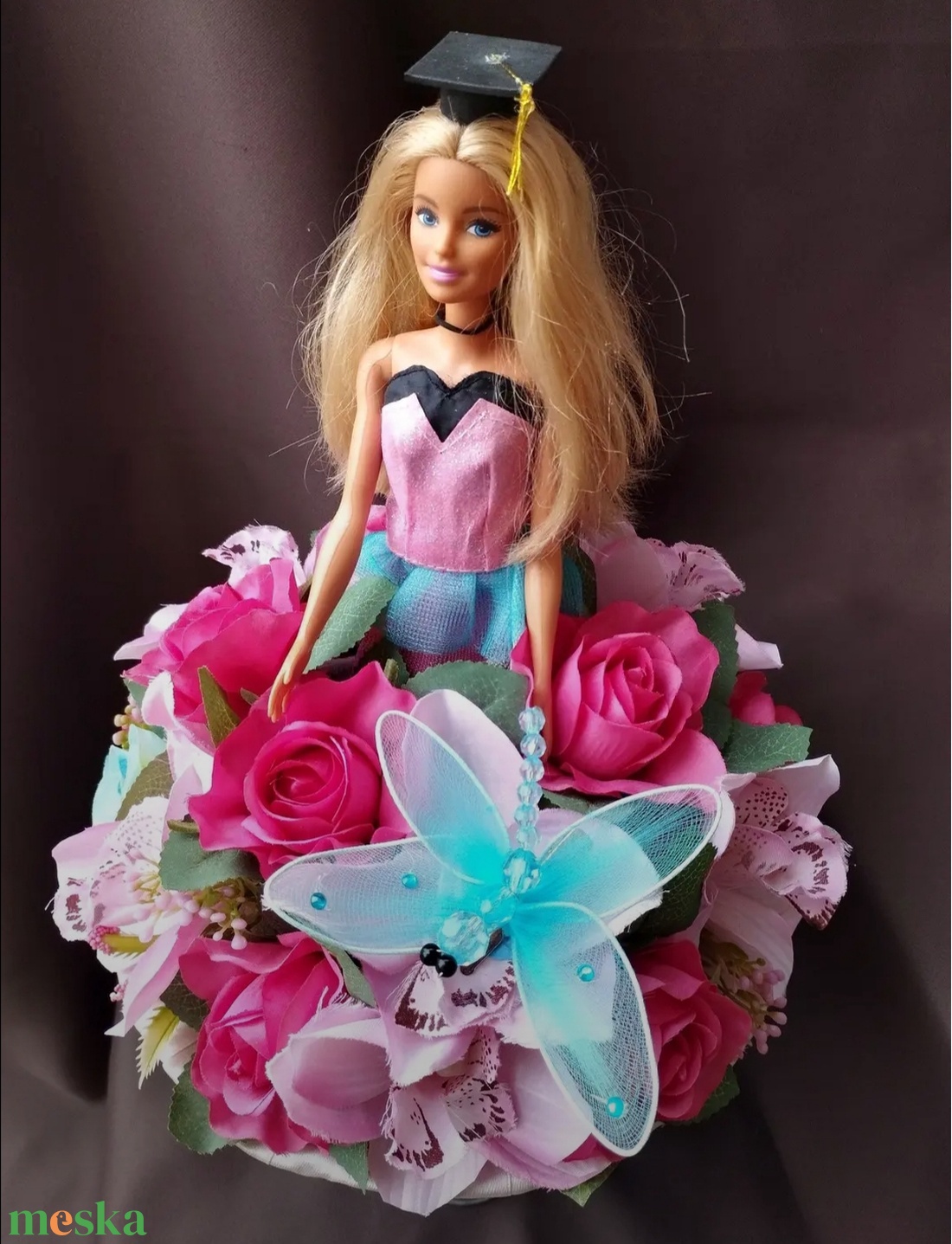 Egyedi Eredeti Mattel Barbie ballagási csokor - otthon & életmód - virágdekoráció - virágok - virágcsokor - Meska.hu