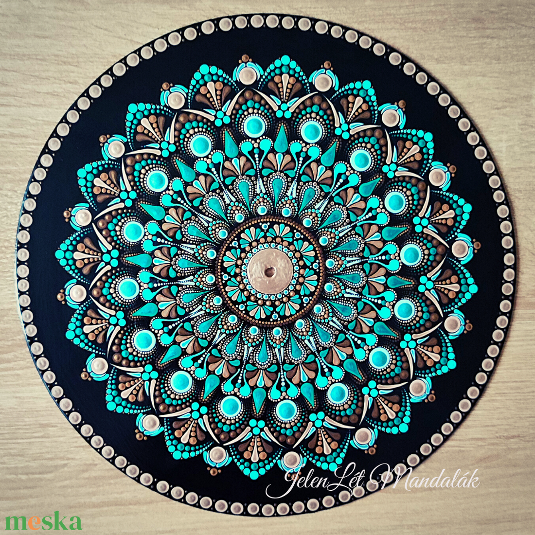 Egyedi kézzel festett újrahasznosított 30 cm átmérőjű bakelit hanglemez mandala - otthon & életmód - dekoráció - spiritualitás - mandala - Meska.hu Egyedi kézzel festett újrahasznosított 30 cm átmérőjű bakelit hanglemez mandala - otthon & életmód - dekoráció - spiritualitás - mandala - Meska.hu