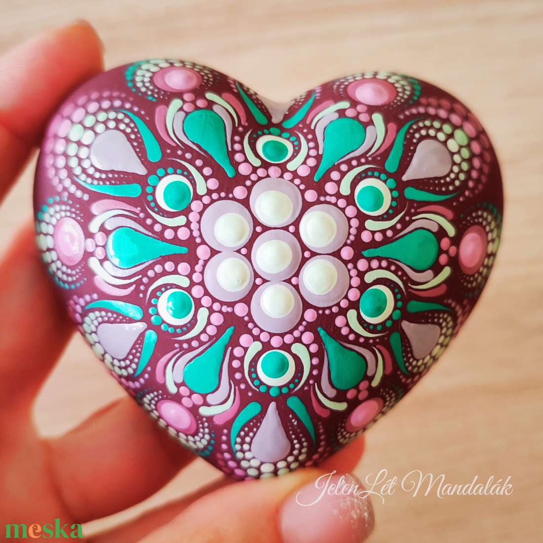 Egyedi kézzel festett mandala szív - otthon & életmód - dekoráció - asztal és polc dekoráció - asztaldísz - Meska.hu Egyedi kézzel festett mandala szív - otthon & életmód - dekoráció - asztal és polc dekoráció - asztaldísz - Meska.hu