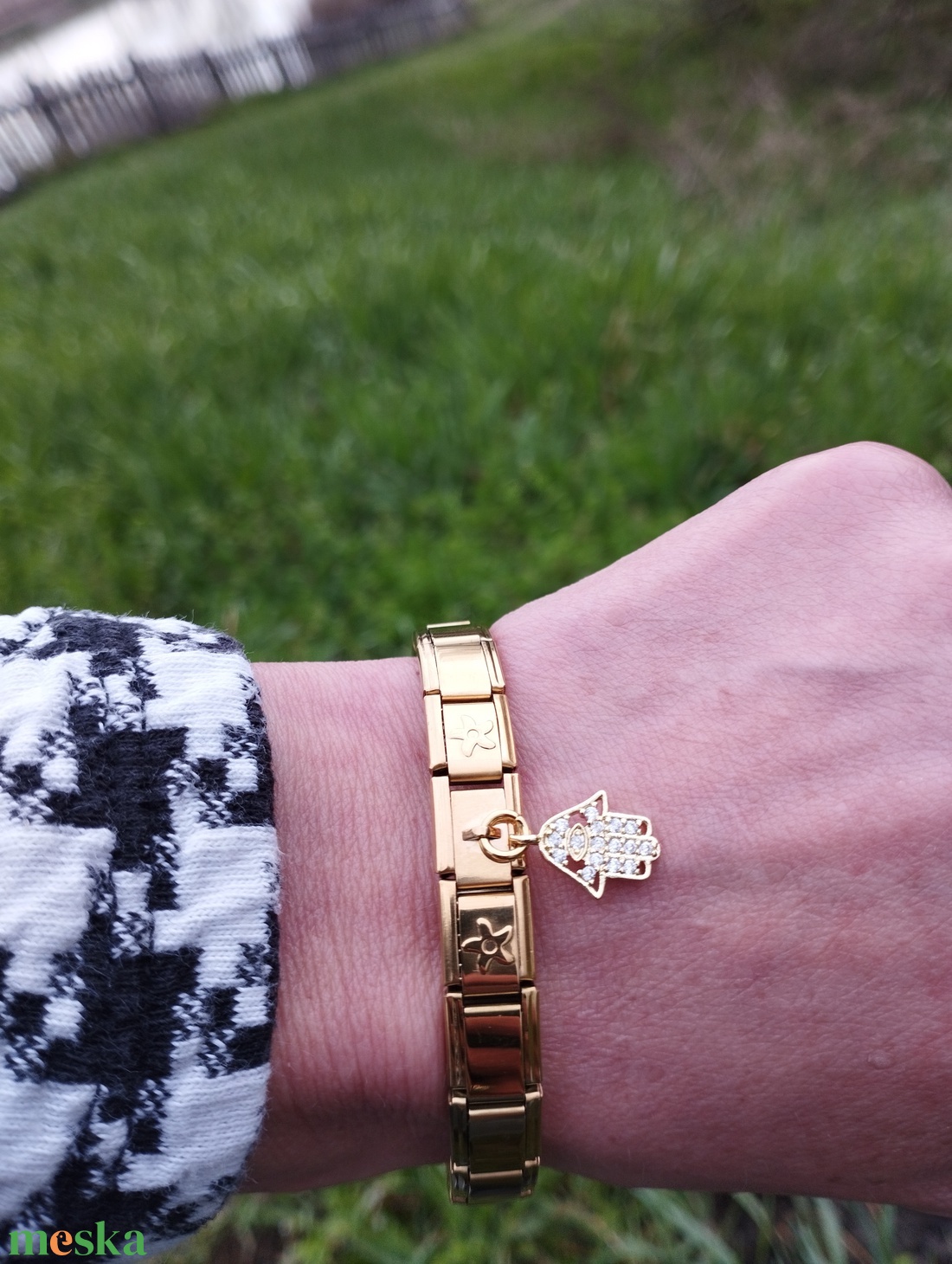 Arany Olasz Charms karkötő cirkon köves Hamsa kézzel - ékszer - karkötő - charm karkötő - Meska.hu Arany Olasz Charms karkötő cirkon köves Hamsa kézzel - ékszer - karkötő - charm karkötő - Meska.hu