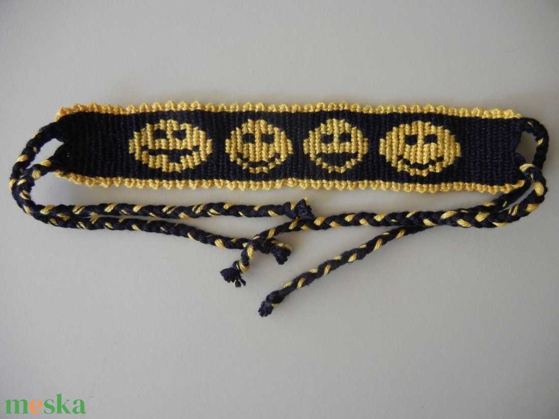 Smile-karkötő - ékszer - karkötő - fonott karkötő - Meska.hu Smile-karkötő - ékszer - karkötő - fonott karkötő - Meska.hu