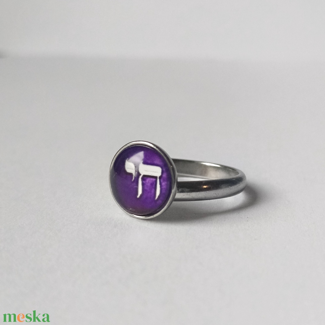 10 mm-es lila hai-os judaika gyűrű  - ékszer - gyűrű - üveglencsés gyűrű - Meska.hu