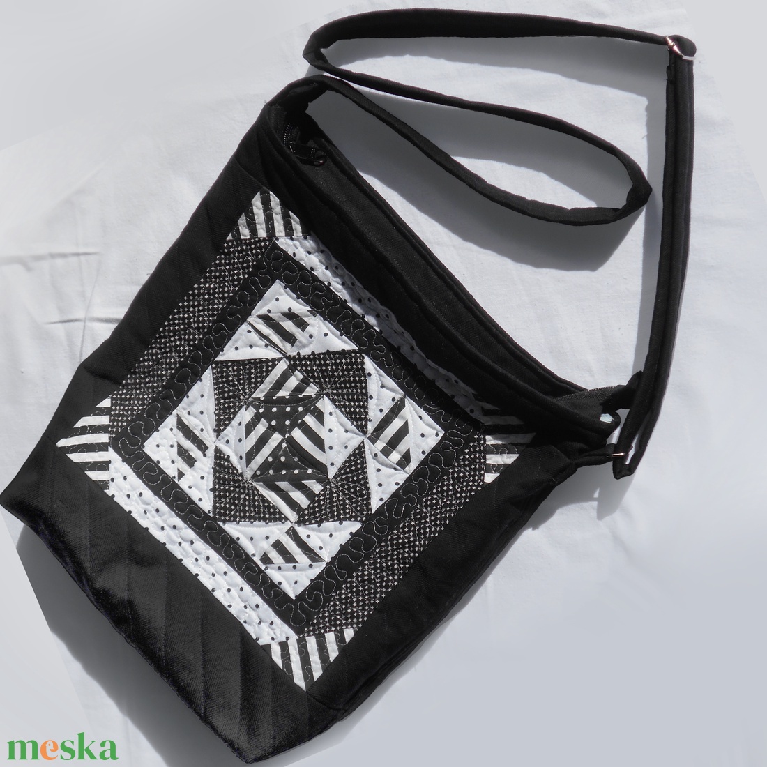 Válltáska, oldaltáska, átvetős táska - táska & tok - kézitáska & válltáska - vállon átvethető táska - Meska.hu