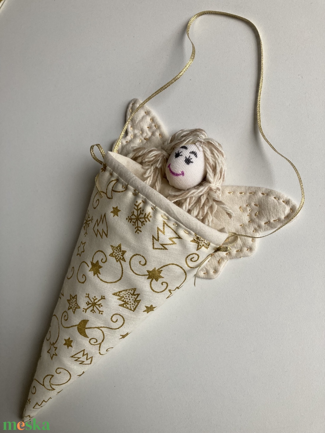 Angyalkás ajándék tölcsér - karácsony - mikulás - mikulás csizma és zokni - Meska.hu