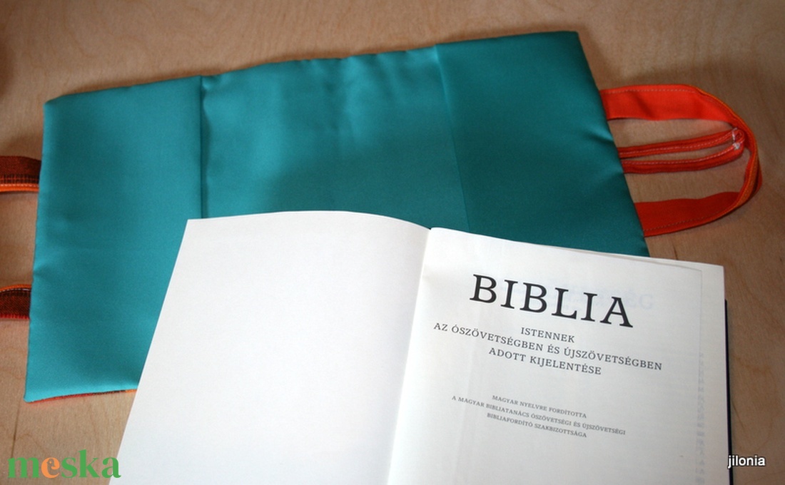 Biblia borító füllel  - otthon & életmód - papír, írószer - könyv- és füzetborító - Meska.hu