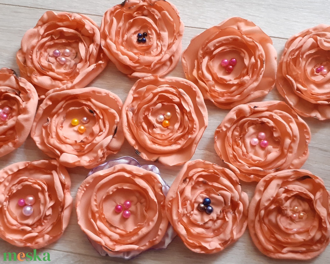 12 db textil virág Húsvéti  - ékszer - kitűző és bross - Meska.hu