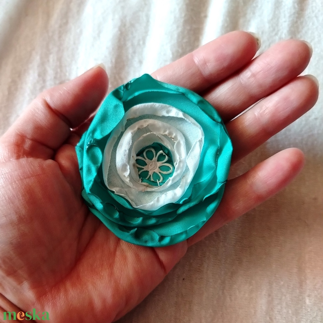 Kitűző Bross - ékszer - kitűző és bross - kitűző - Meska.hu Kitűző Bross - ékszer - kitűző és bross - kitűző - Meska.hu