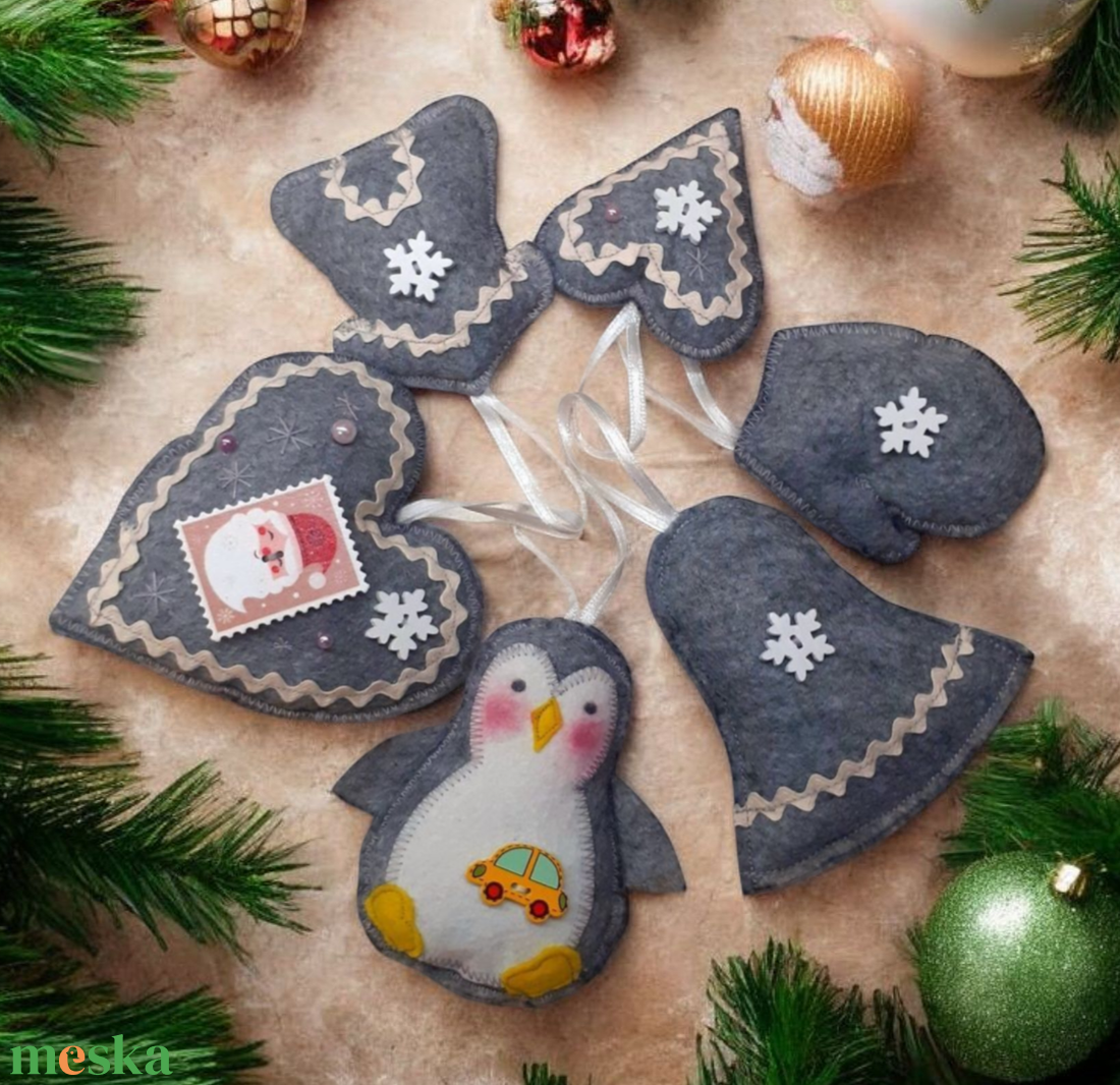 Ezüst szürke karácsonyfadísz csomag - karácsony - karácsonyi lakásdekoráció - karácsonyfadíszek - Meska.hu Ezüst szürke karácsonyfadísz csomag - karácsony - karácsonyi lakásdekoráció - karácsonyfadíszek - Meska.hu