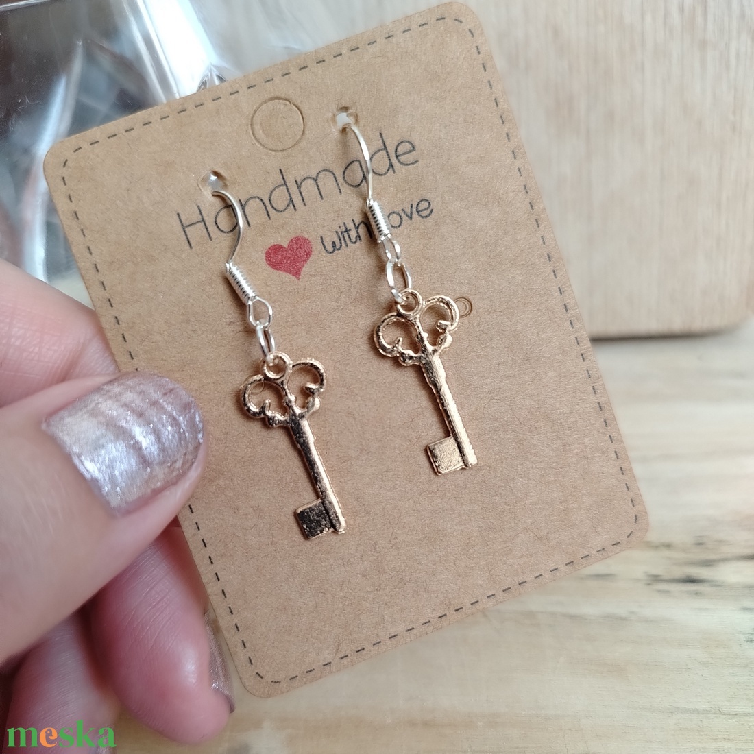 Rose gold kulcs kézműves fülbevaló - ékszer - fülbevaló - lógó fülbevaló - Meska.hu Rose gold kulcs kézműves fülbevaló - ékszer - fülbevaló - lógó fülbevaló - Meska.hu
