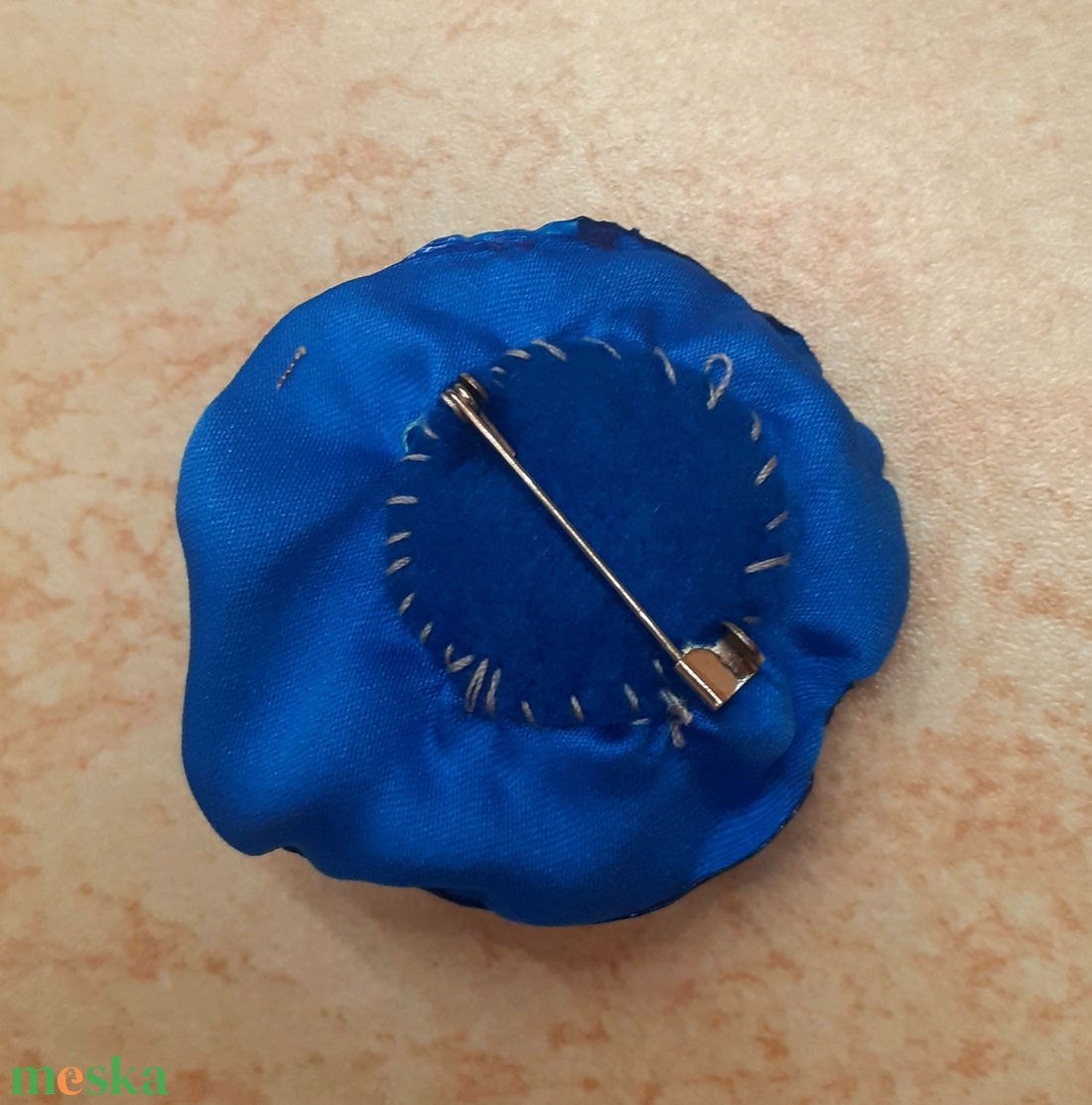 Kék-rózsazsín virág kitűző - ékszer - kitűző és bross - kitűző - Meska.hu