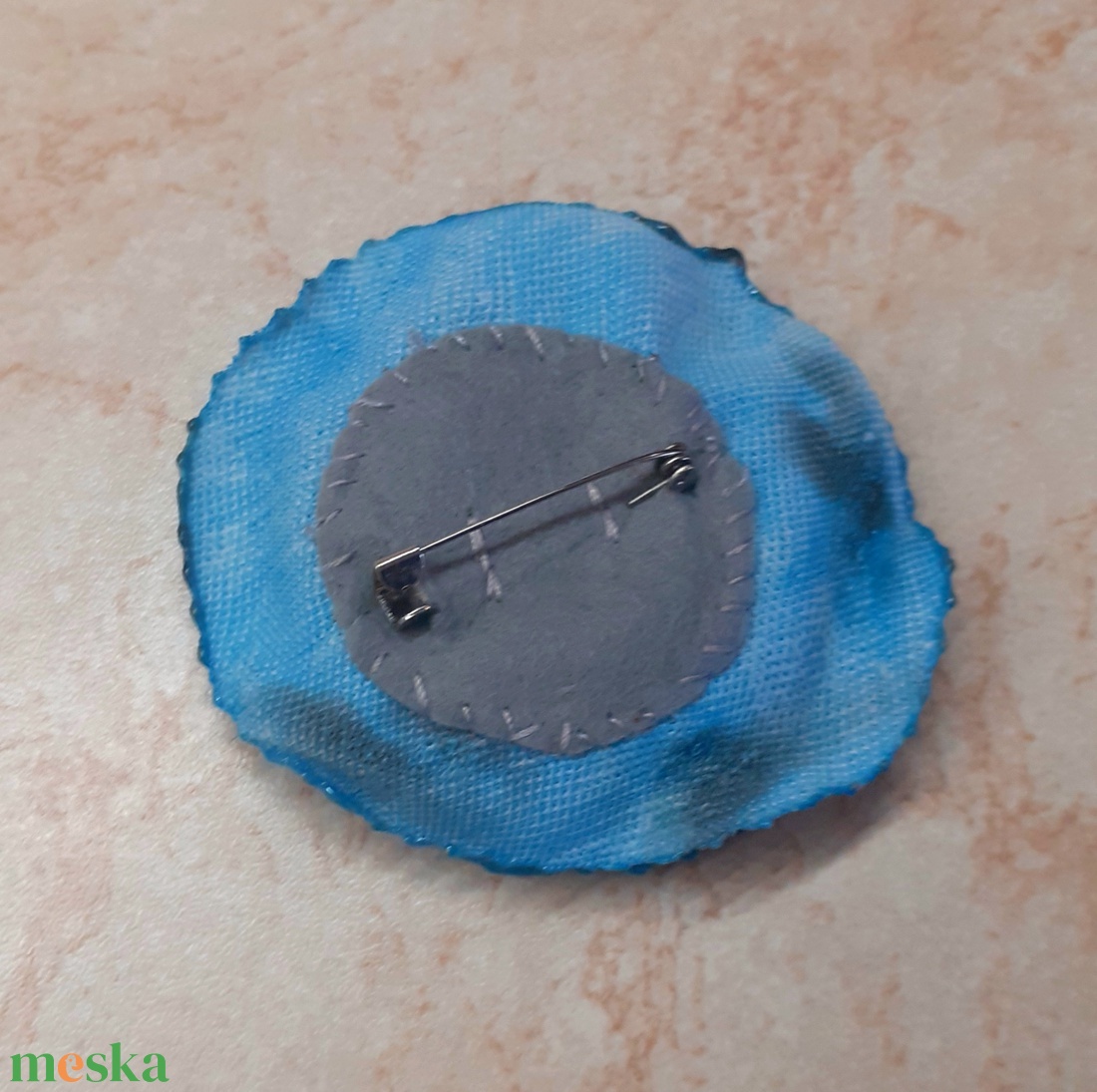 Kék-rózsazsín virág kitűző - ékszer - kitűző és bross - kitűző - Meska.hu