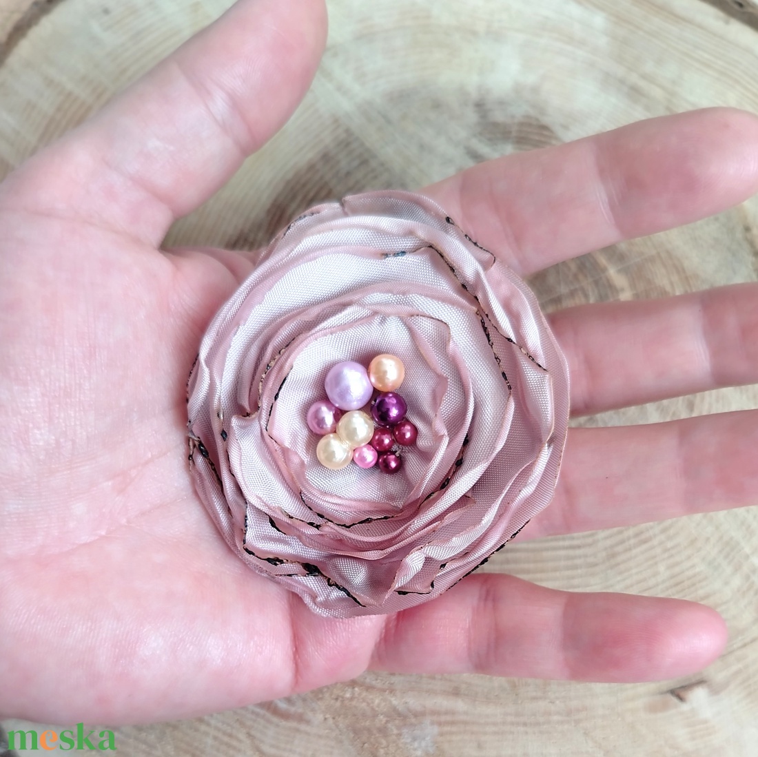 virág kitűző - ékszer - kitűző és bross - kitűző - Meska.hu