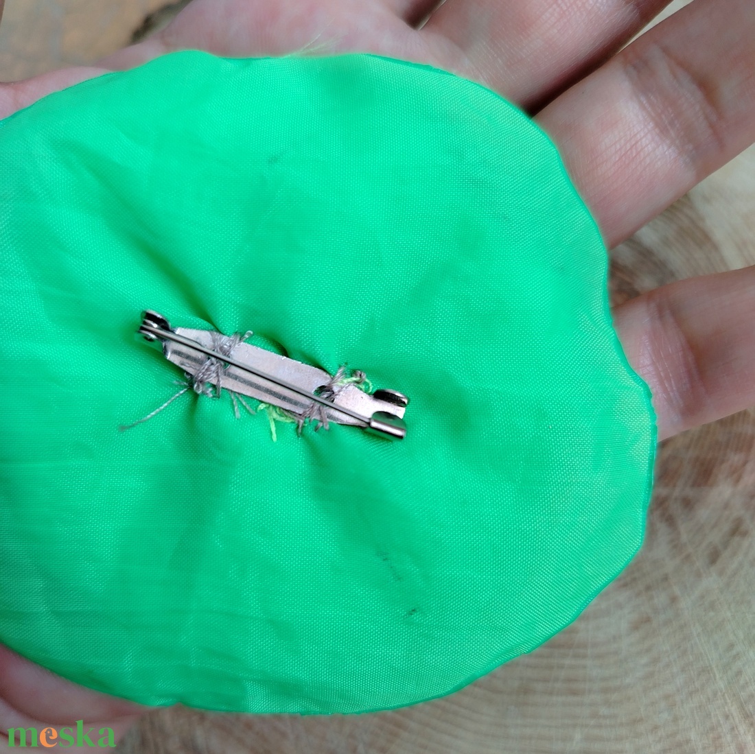 Káposzta lepke :) kitűző - ékszer - kitűző és bross - Meska.hu Káposzta lepke :) kitűző - ékszer - kitűző és bross - Meska.hu