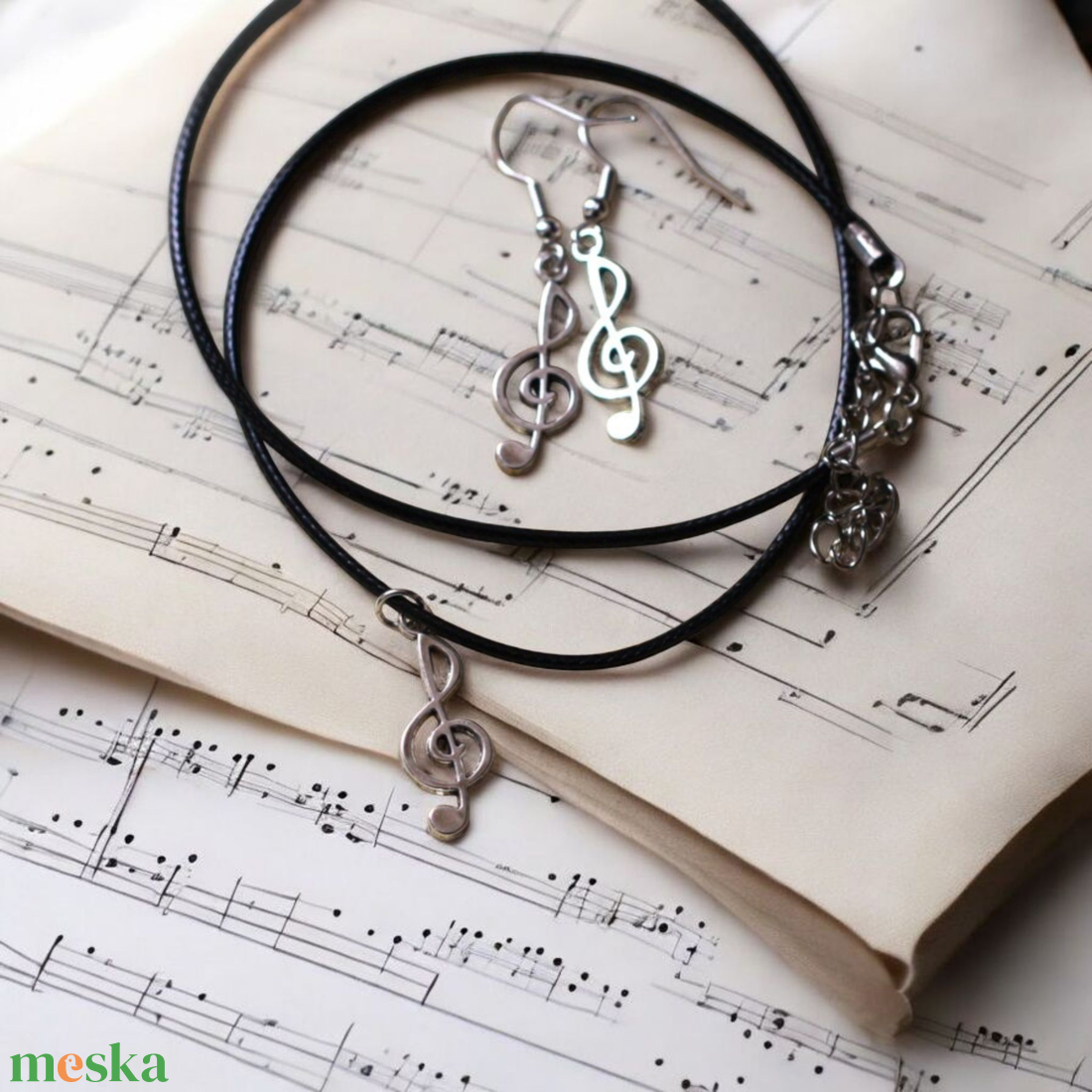 Violin kulcs medál és fülbevaló szett - ékszer - ékszerszett - Meska.hu Violin kulcs medál és fülbevaló szett - ékszer - ékszerszett - Meska.hu