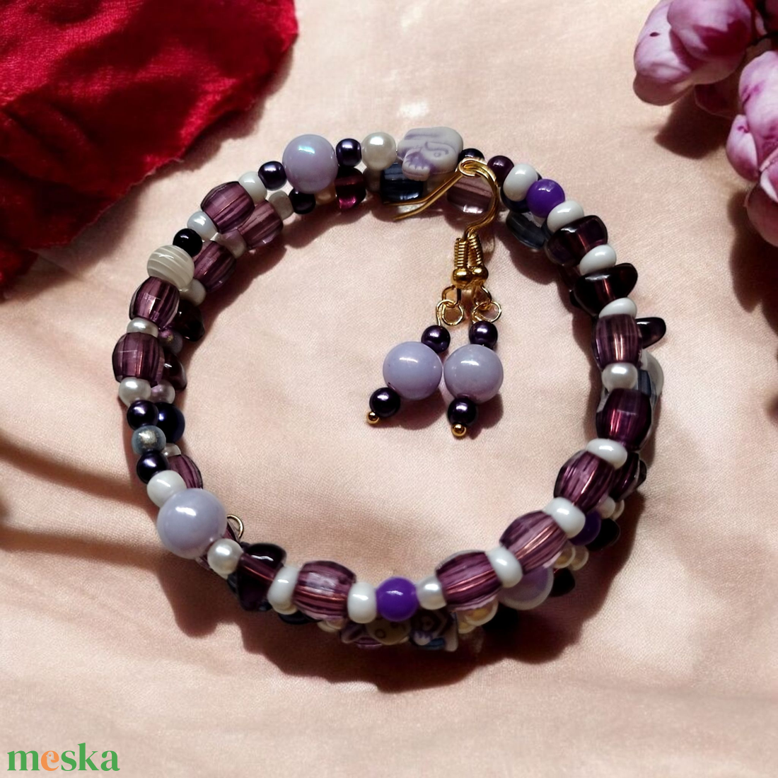 Lila memoria karkötő és fülbevaló szett - ékszer - karkötő - memóriadrótos karkötő - Meska.hu Lila memoria karkötő és fülbevaló szett - ékszer - karkötő - memóriadrótos karkötő - Meska.hu