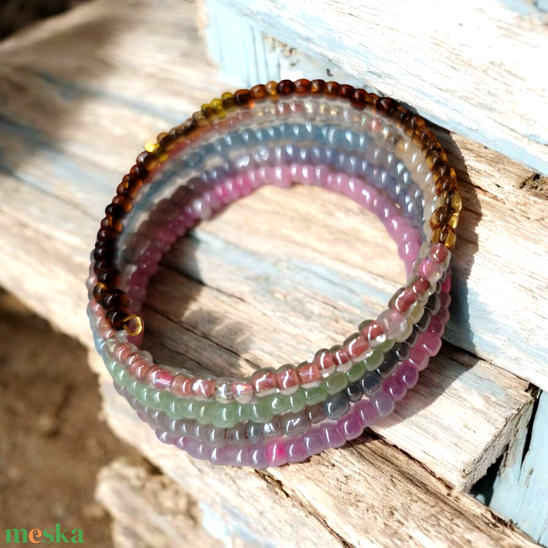  színátmenetes memoria karkötő  - ékszer - karkötő - memóriadrótos karkötő - Meska.hu