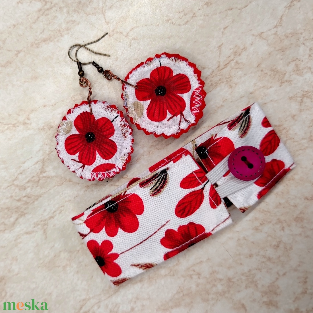 Virágos Textil lógós  fülbevaló és karkötő  - ékszer - ékszerszett - Meska.hu