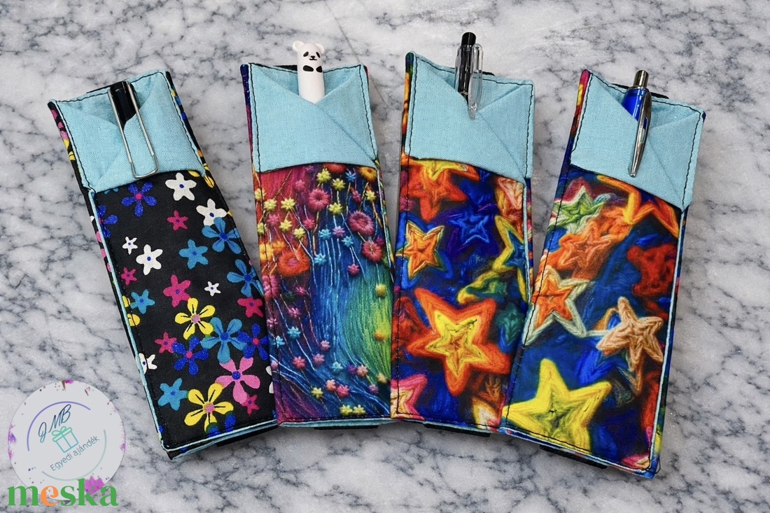 Varrott tolltartó+könyvjelző - otthon & életmód - papír, írószer - tolltartó & ceruzatekercs - Meska.hu