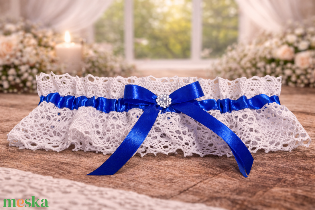 Combcsipke  - esküvő - kiegészítők - harisnyatartó & valami kék - Meska.hu