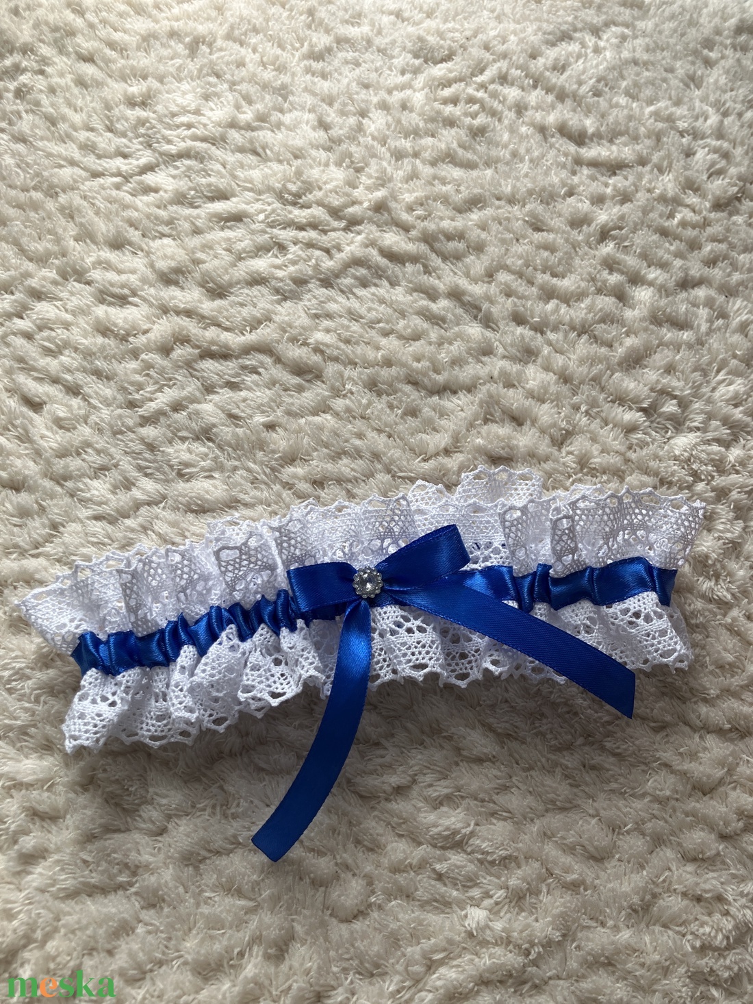 Combcsipke  - esküvő - kiegészítők - harisnyatartó & valami kék - Meska.hu