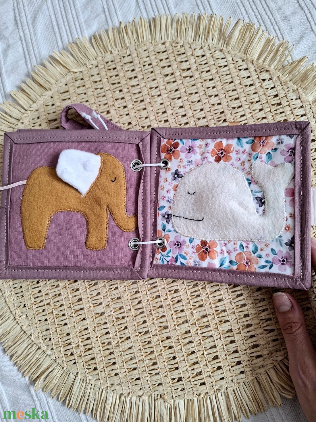 Textil babakönyv 4 hónapos kortól - baba - mama - baba játékok - textilkönyv & babakönyv - Meska.hu