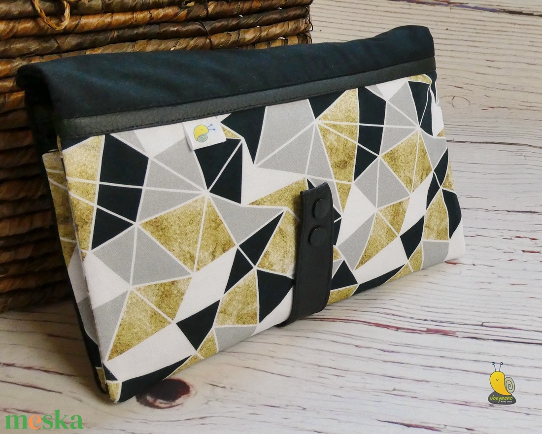 Pelenkatartó táska - Geometriai - táska & tok - pelenkatáska - pelenkatartó tok - Meska.hu Pelenkatartó táska - Geometriai - táska & tok - pelenkatáska - pelenkatartó tok - Meska.hu