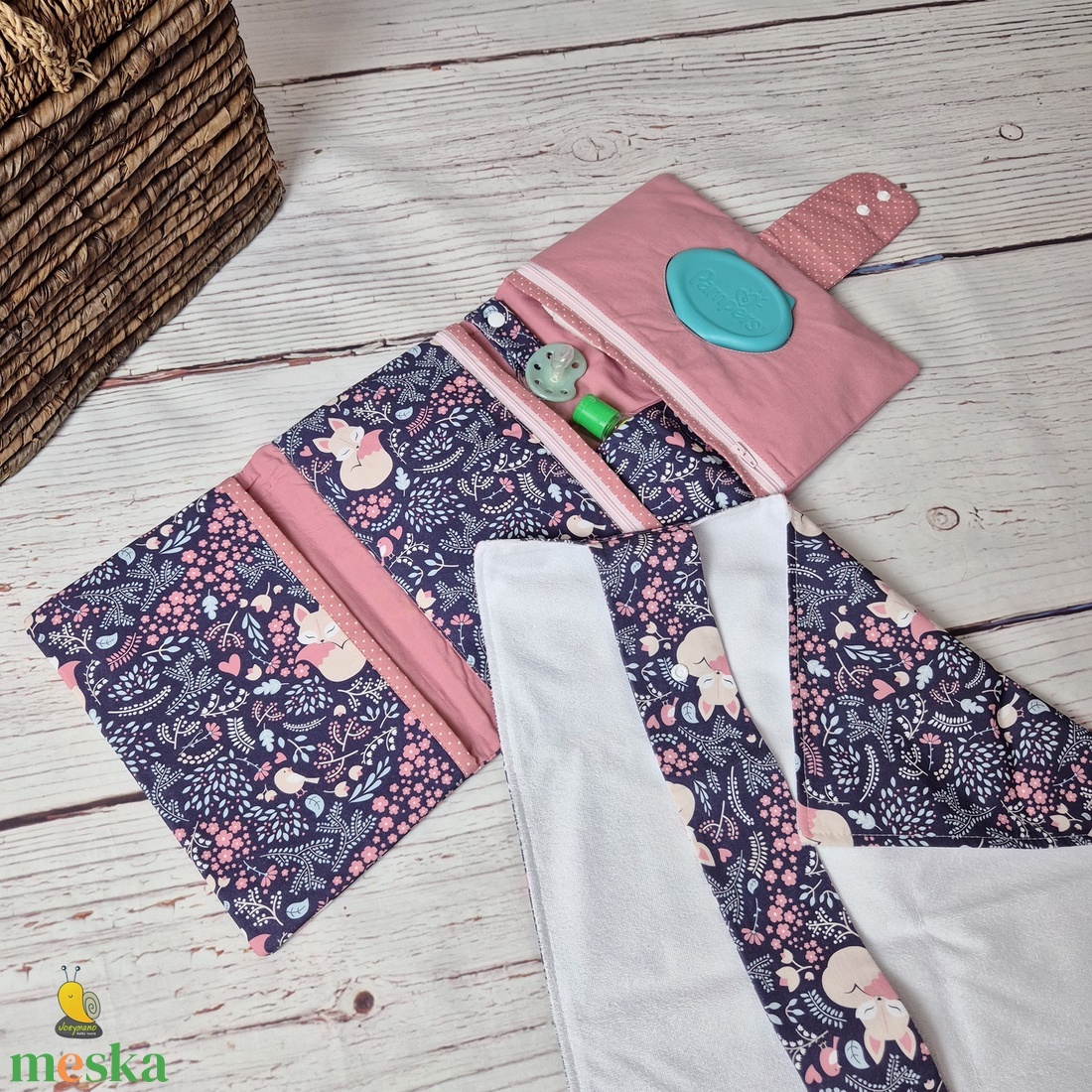 Maxi pelenkatartó táska - Kék alvó róka - mályva - baba - mama - pelenkázó, babafürdető kellékek - pelenkázó neszeszer, pelenkatartó - Meska.hu