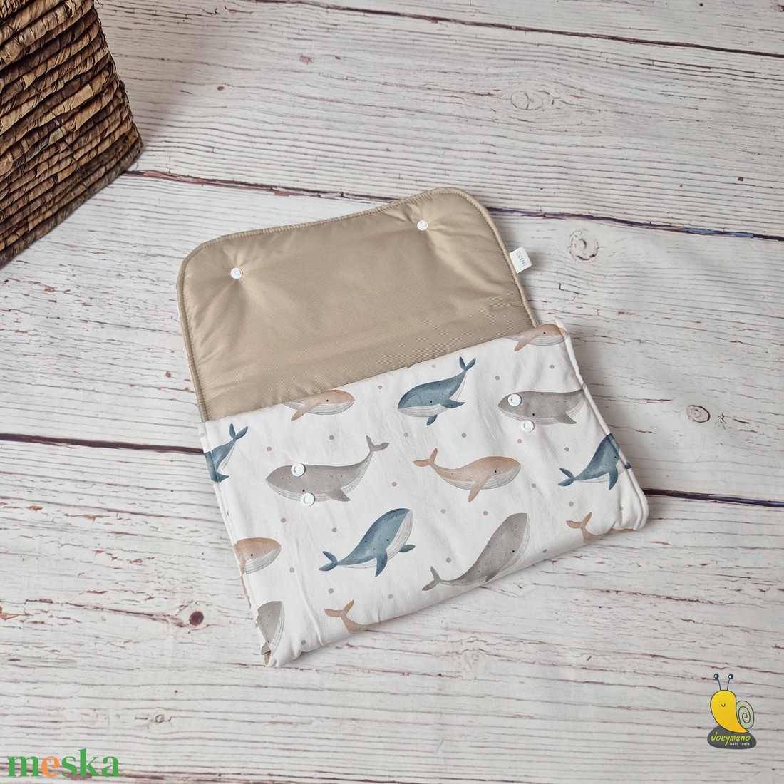 Pelenkázóalátétes pelenkatartó - Bálnák - baba - mama - pelenkázó, babafürdető kellékek - pelenkázó neszeszer, pelenkatartó - Meska.hu