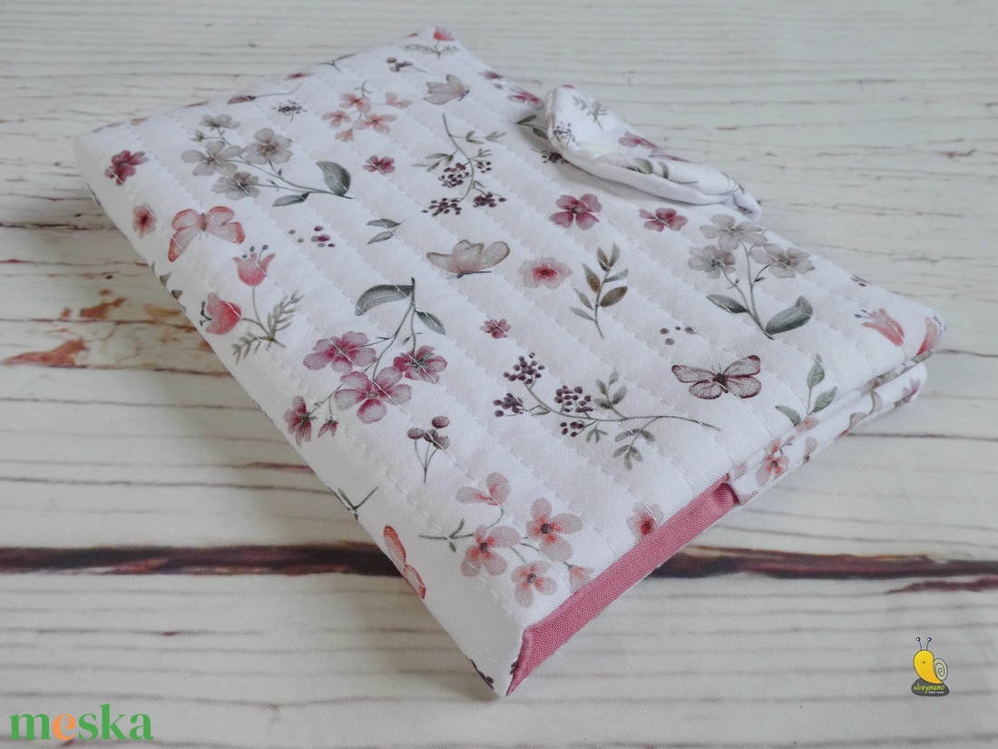 Egészségügyi kiskönyv borító - Pillangók - steppelt - táska & tok - pénztárca & más tok - kártyatartó & irattartó - Meska.hu