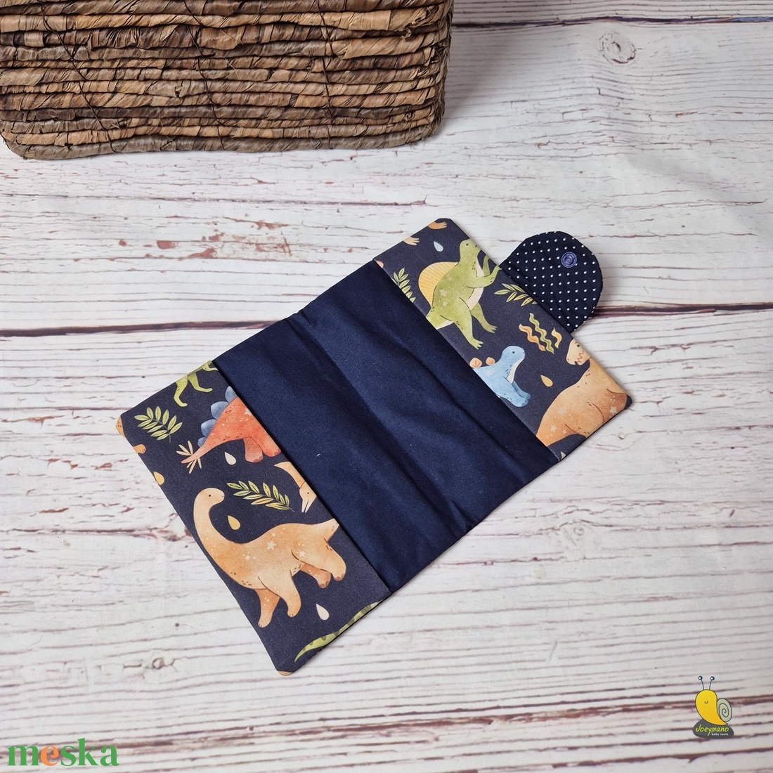 Egészségügyi kiskönyv borító - Dinók - táska & tok - pénztárca & más tok - kártyatartó & irattartó - Meska.hu