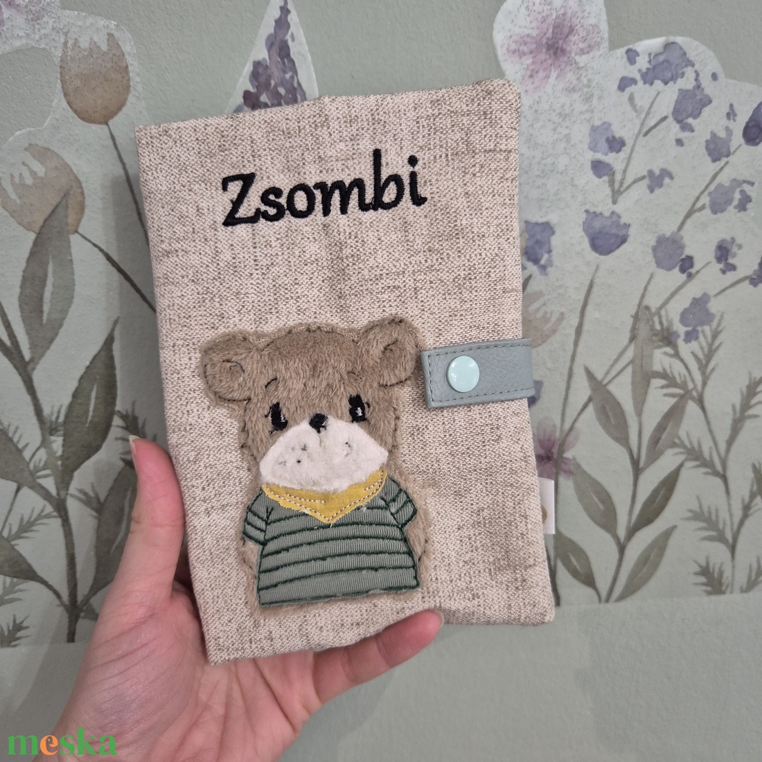 3D, simogatható egészségügyi kiskönyv borító - Maci - zöld - baba - mama - babaemlékek - egészségügyi kiskönyv borító - Meska.hu