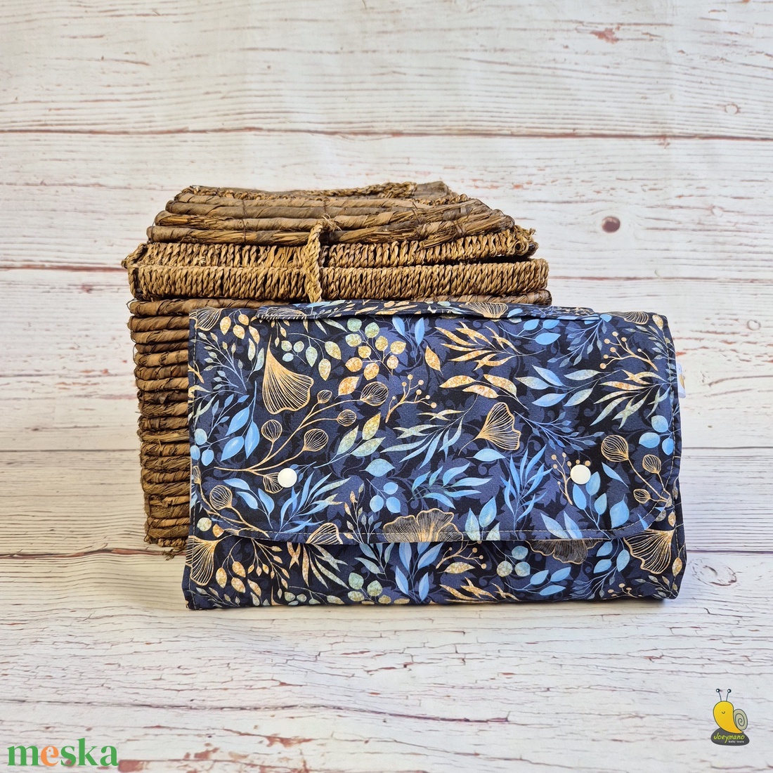 Pelenkázóalátétes pelenkatartó - Gingko - baba - mama - pelenkázó, babafürdető kellékek - pelenkázó neszeszer, pelenkatartó - Meska.hu